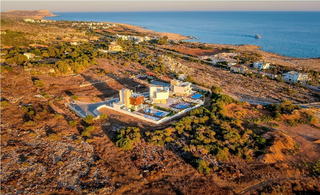 Casa a Agia Napa, Cipro, 246 m² - foto 2