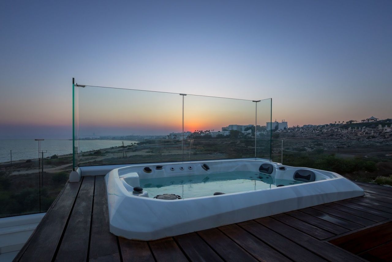 Casa a Agia Napa, Cipro, 246 m² - foto 3