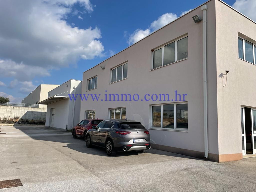 Commercial property in Sibenic, Croatia, 1 400 m² - picture 4