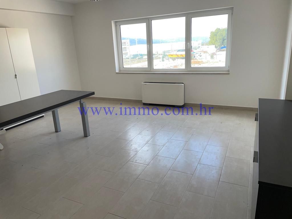 Commercial property in Sibenic, Croatia, 1 400 m² - picture 10