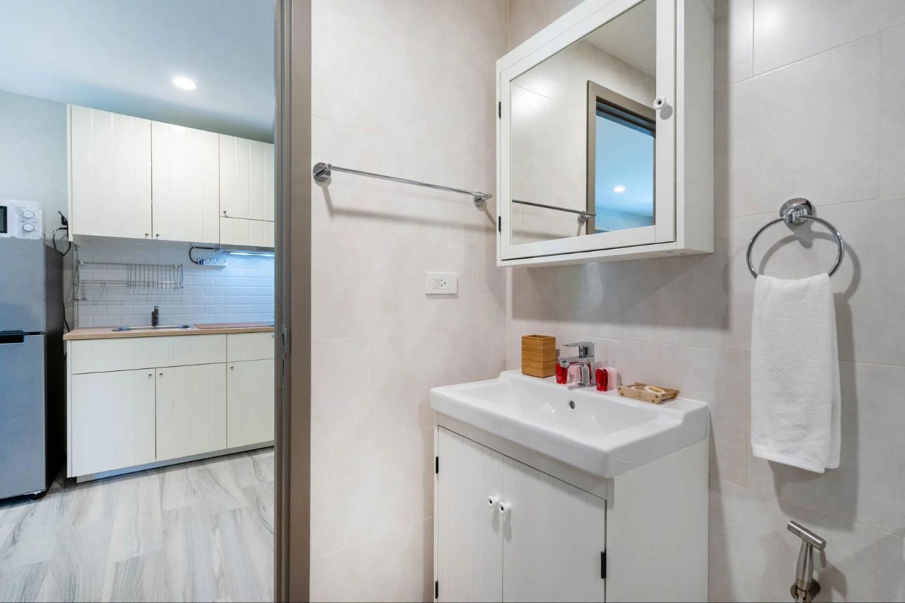 Flat in Phuket, Thailand, 39 m² - picture 9