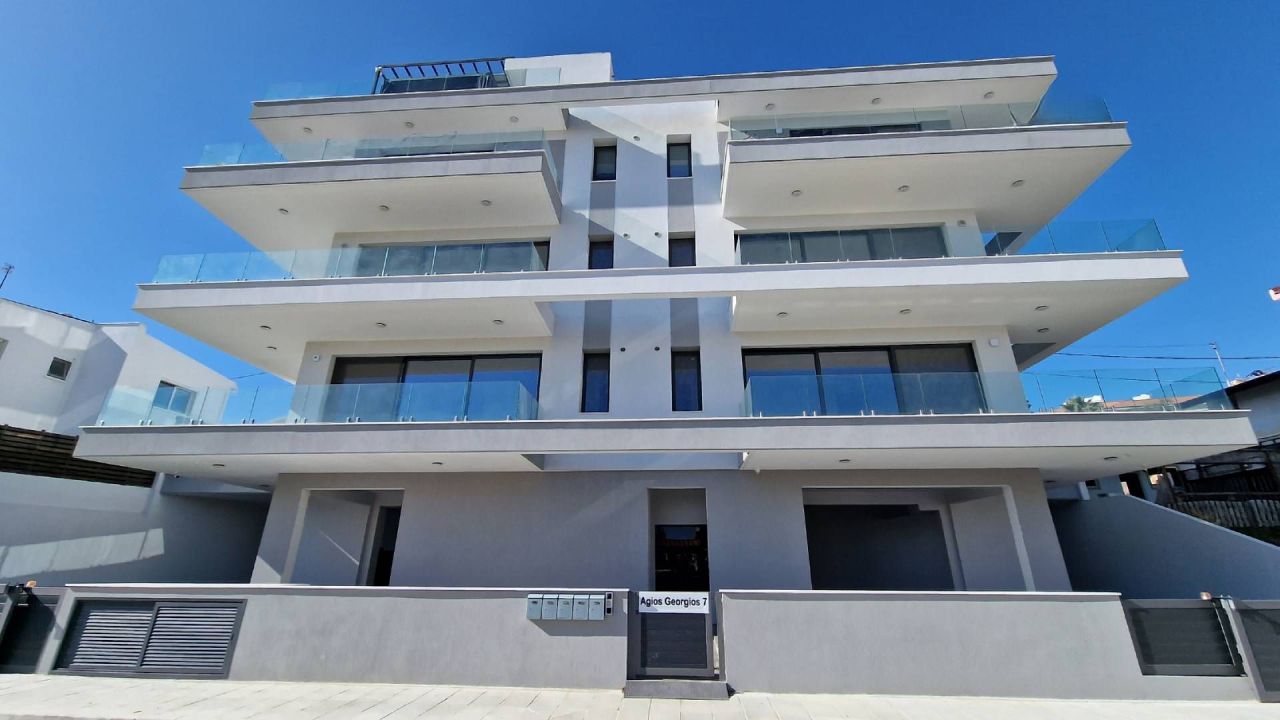 Flat in Agios Athanasios, Cyprus, 105 m² - picture 1