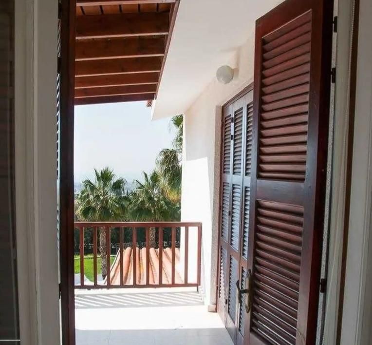 Casa a Peyia, Cipro, 700 m² - foto 8