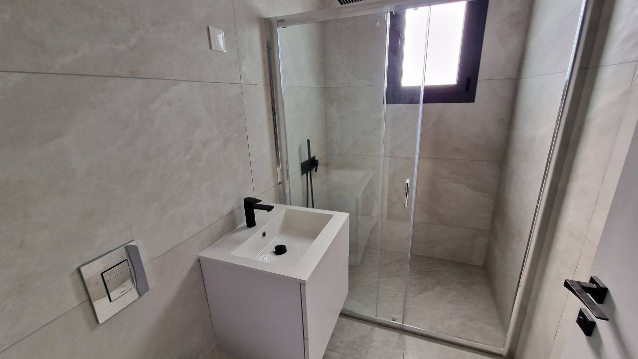 Piso en Agios Athanasios, Chipre, 145 m² - imagen 9