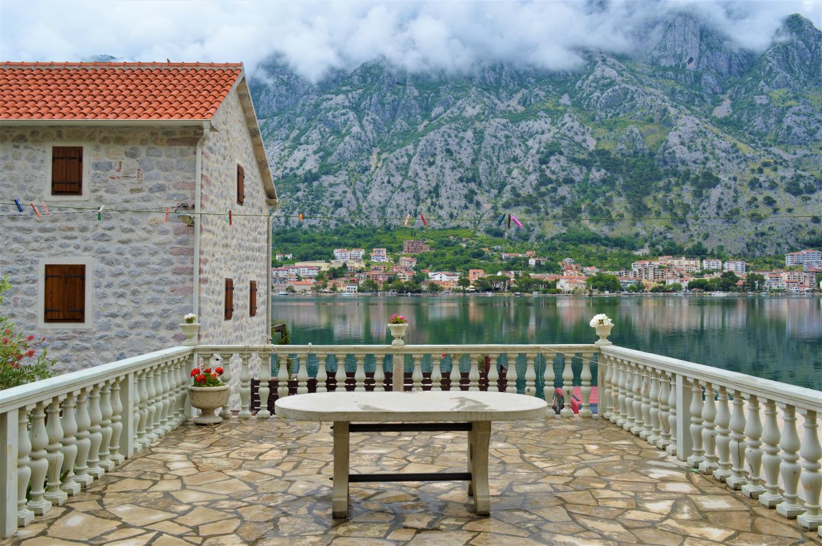 Casa en Kotor, Montenegro, 140 m² - imagen 1