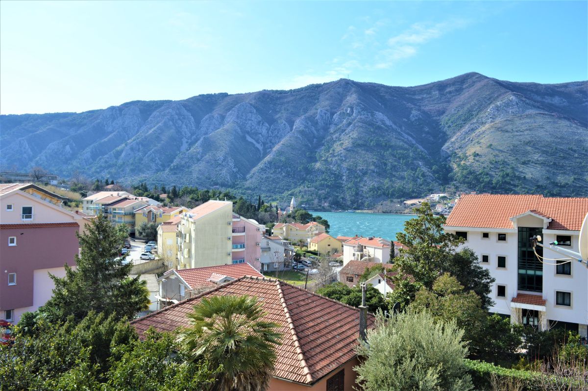 Maison à Kotor, Monténégro, 282 m² - image 1