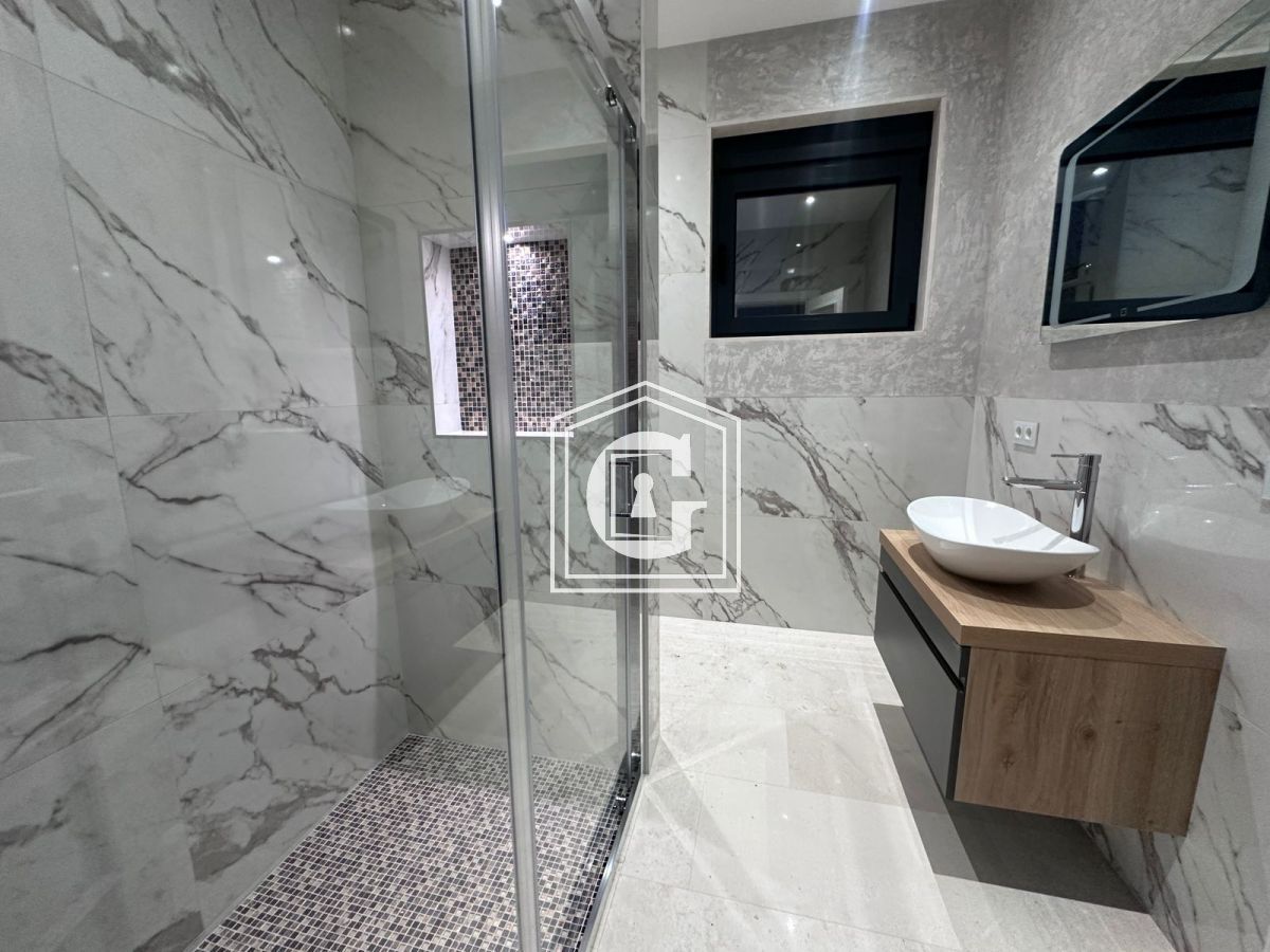 Villa en Krimovica, Montenegro, 210 m² - imagen 14