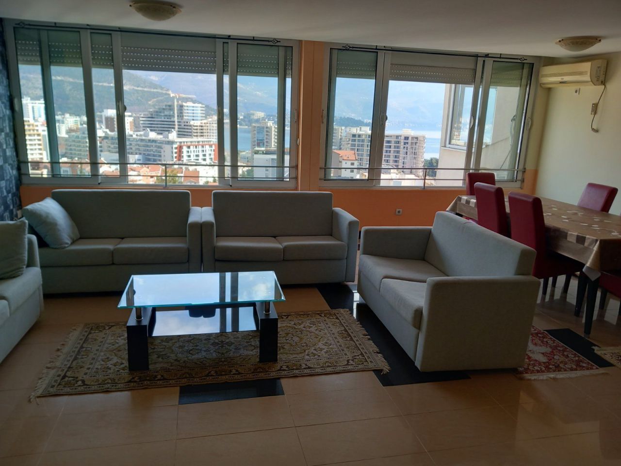 Apartment in Budva, Montenegro, 85 m² - picture 1