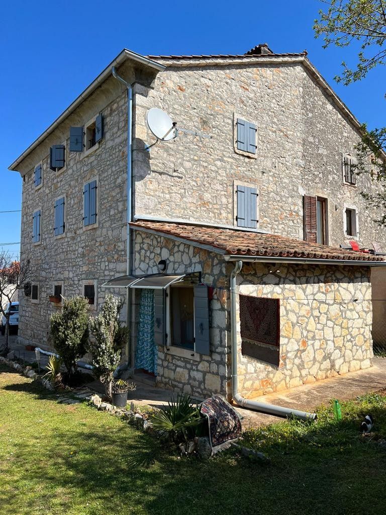 Haus in Poreč, Kroatien, 190 m² - Foto 1