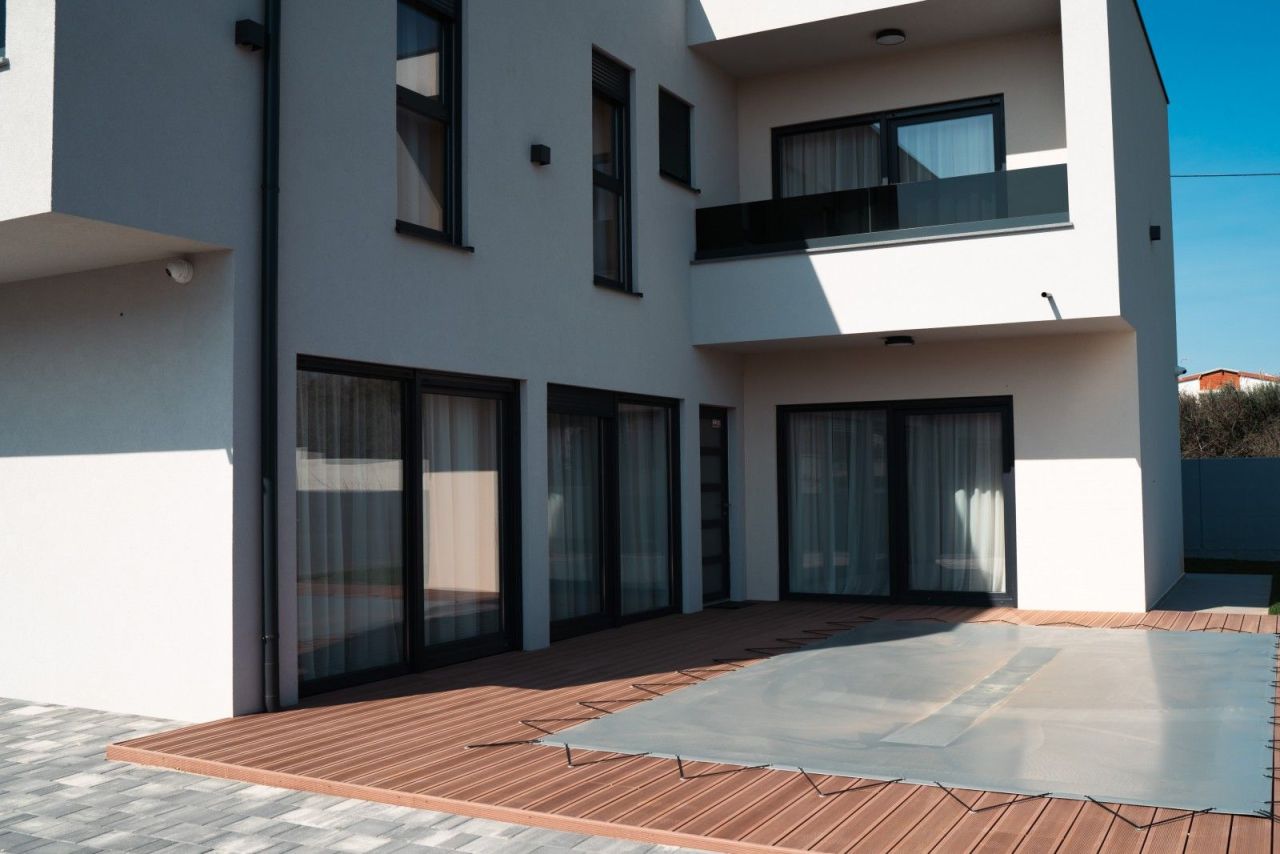 House in Pomer, Croatia, 198 m² - picture 3