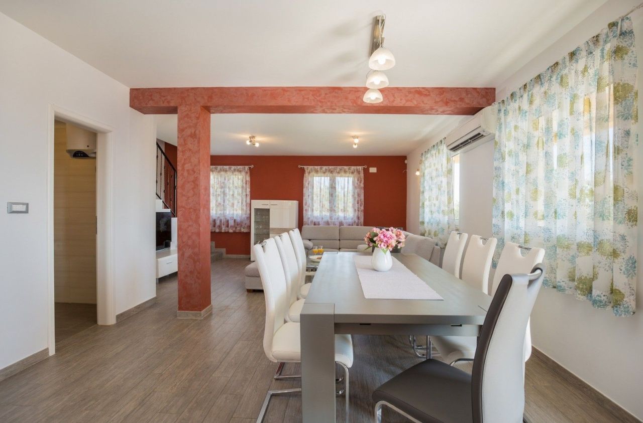 House in Fazana, Croatia, 180 m² - picture 5