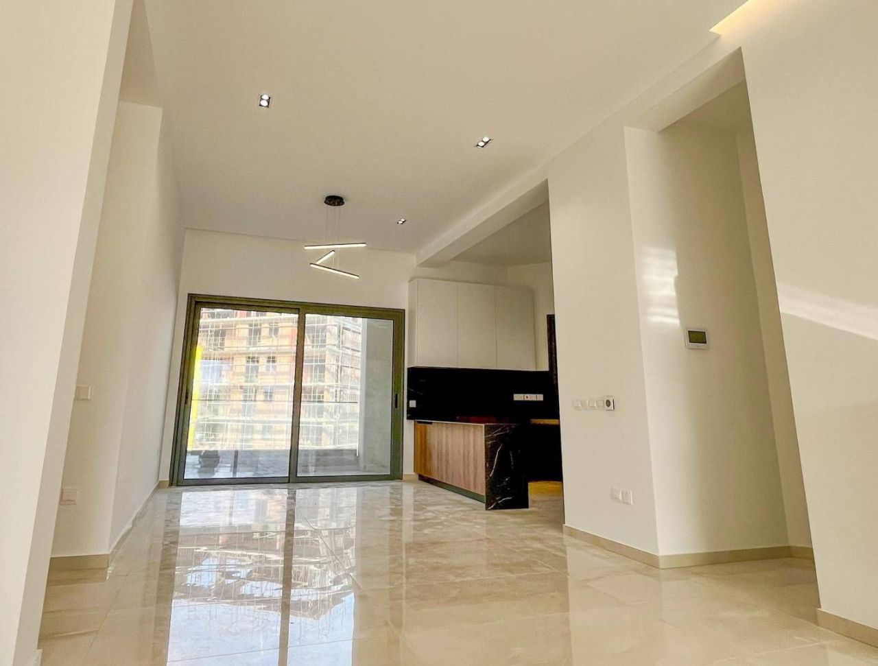 Piso en Germasogeia, Chipre, 165 m² - imagen 1