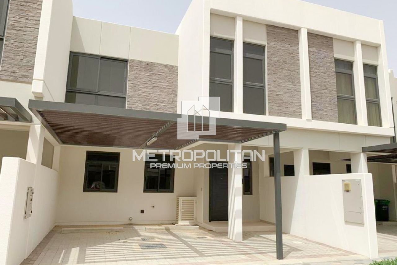 Apartment in Dubai, UAE, 208 m² - picture 1