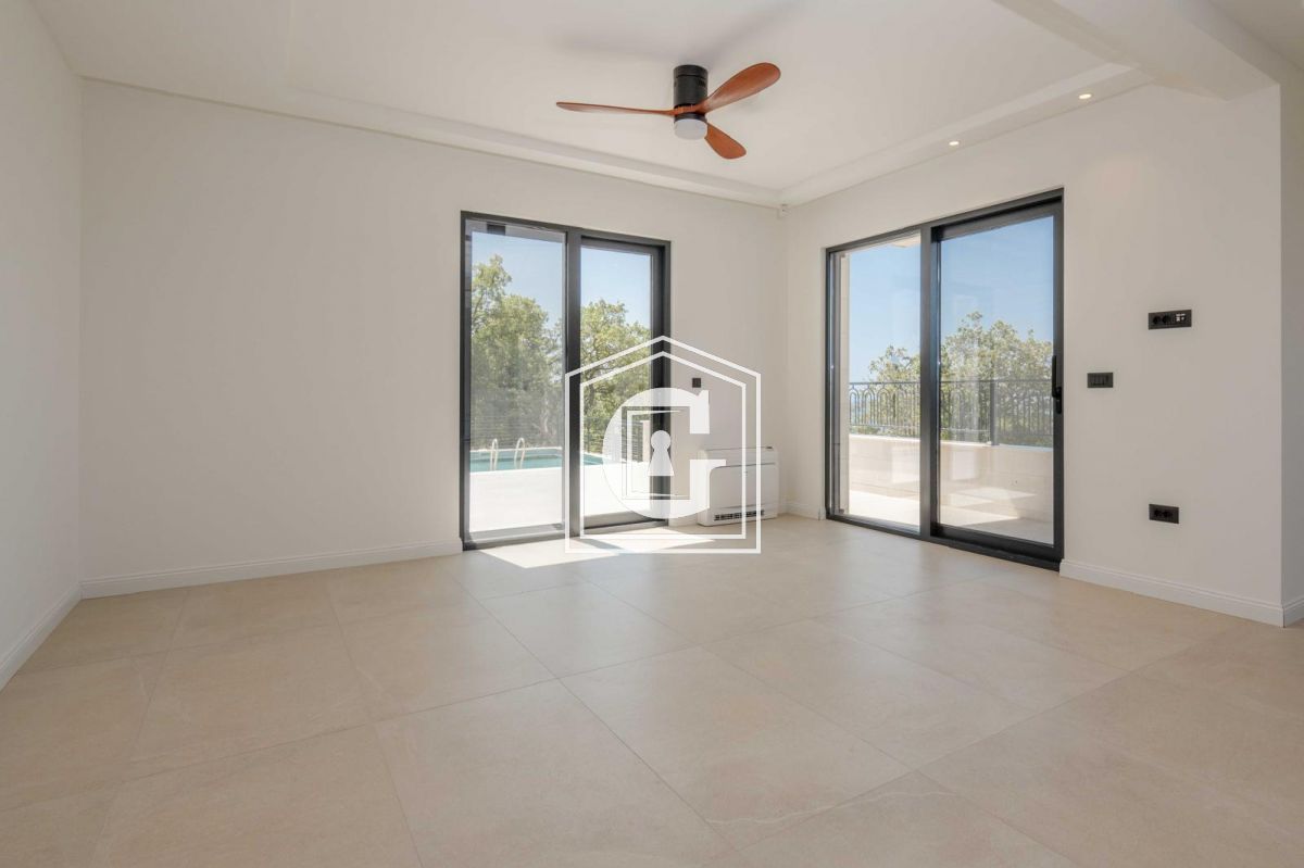 Villa in Rezevici, Montenegro, 318 m² - picture 13