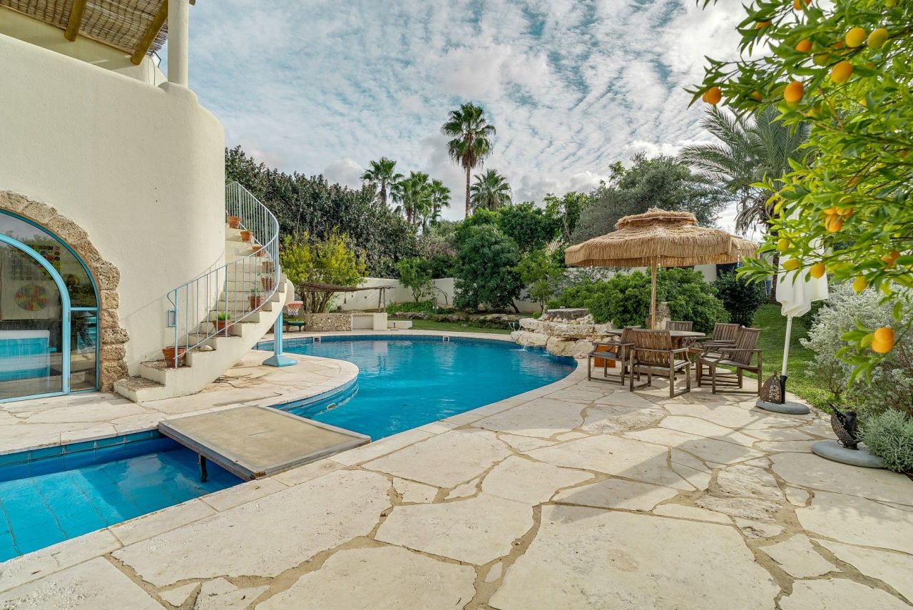 Villa à Césarée, Israël, 700 m² - image 1