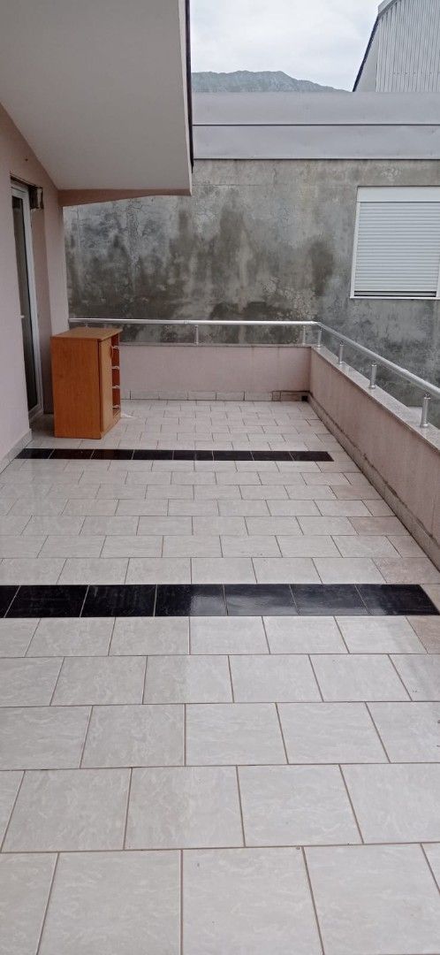 Casa en el Bar, Montenegro, 160 m² - imagen 3