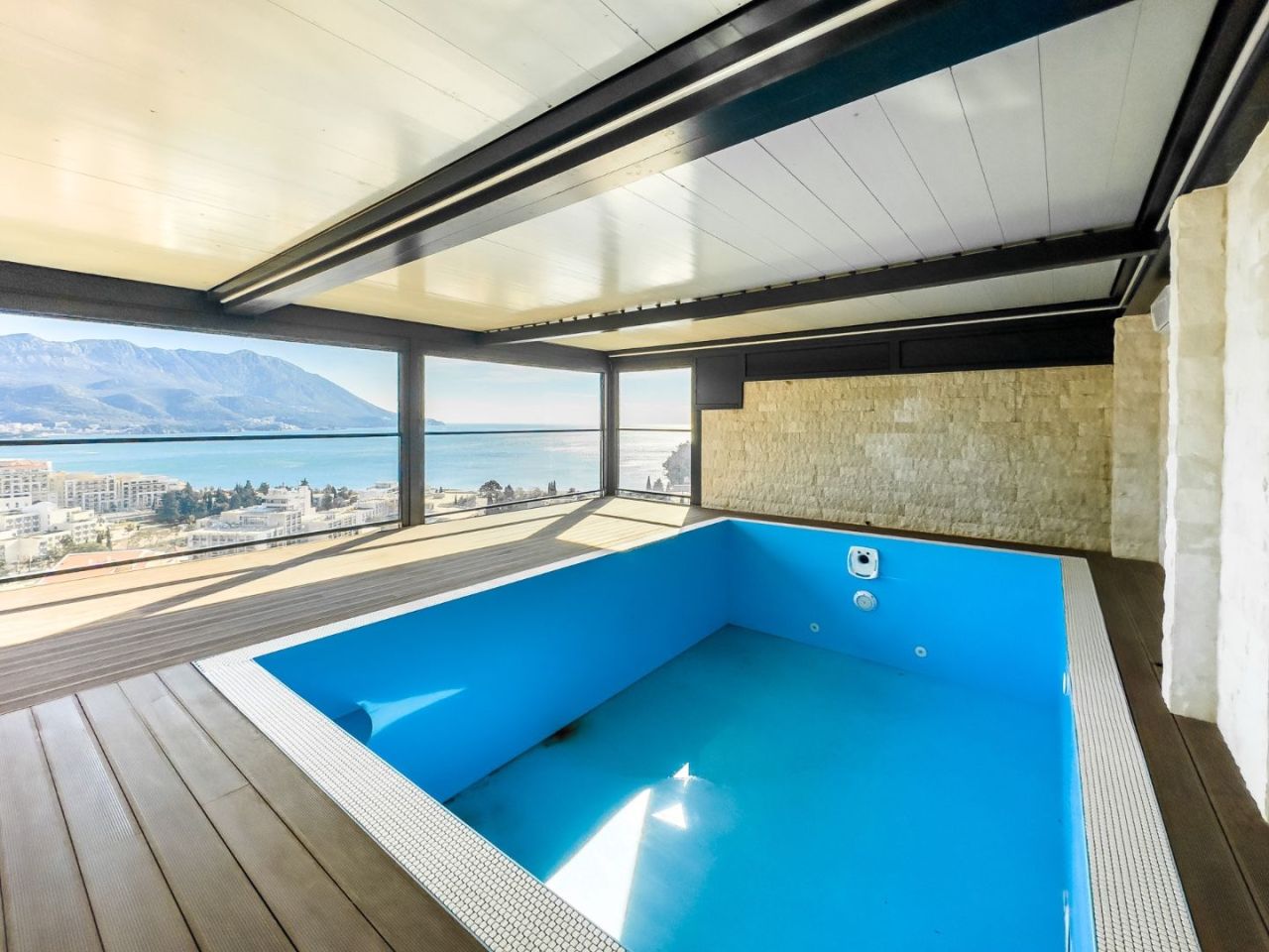 Wohnung in Becici, Montenegro, 300 m² - Foto 1