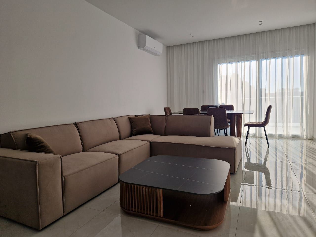 Piso en Limasol, Chipre, 215 m² - imagen 2