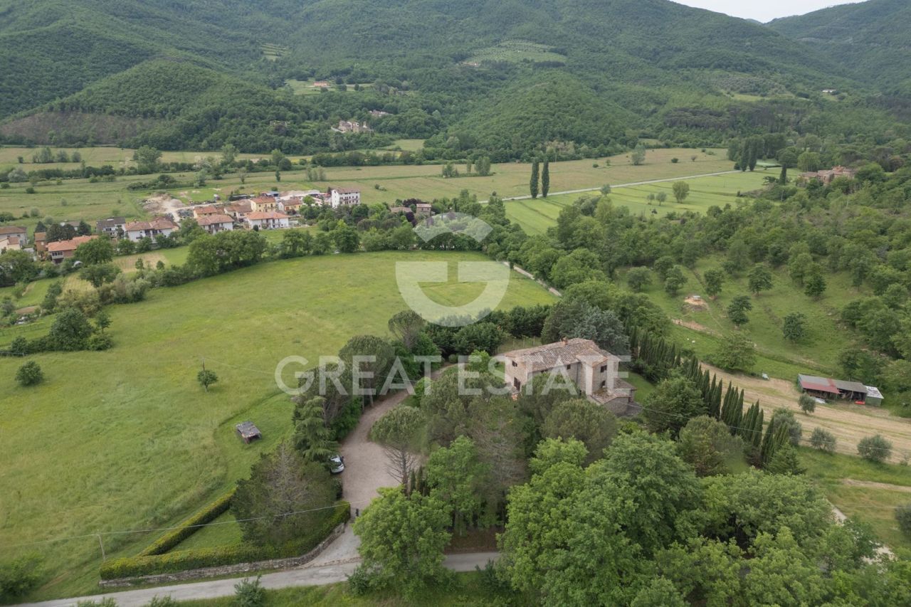 Maison à Cortone, Italie, 442.3 m² - image 6