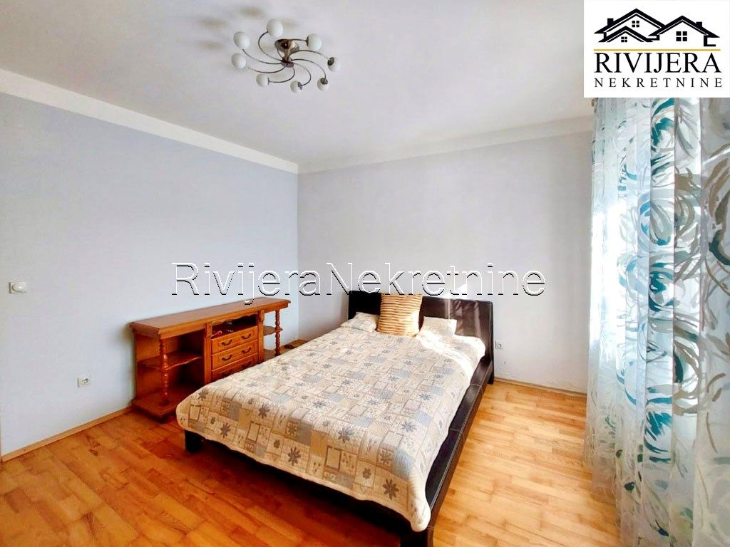 Casa en Herceg-Novi, Montenegro, 225 m² - imagen 6