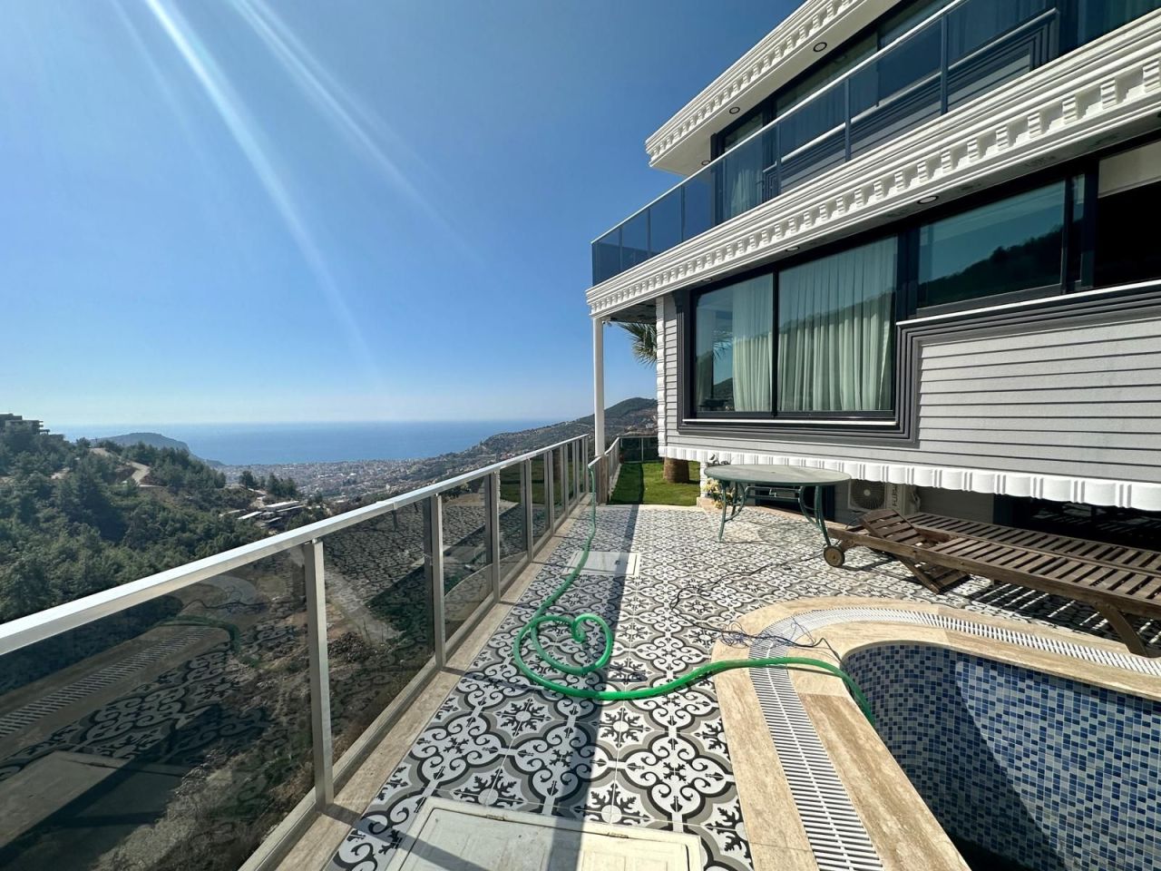 Villa in Alanya, Türkei, 300 m² - Foto 1