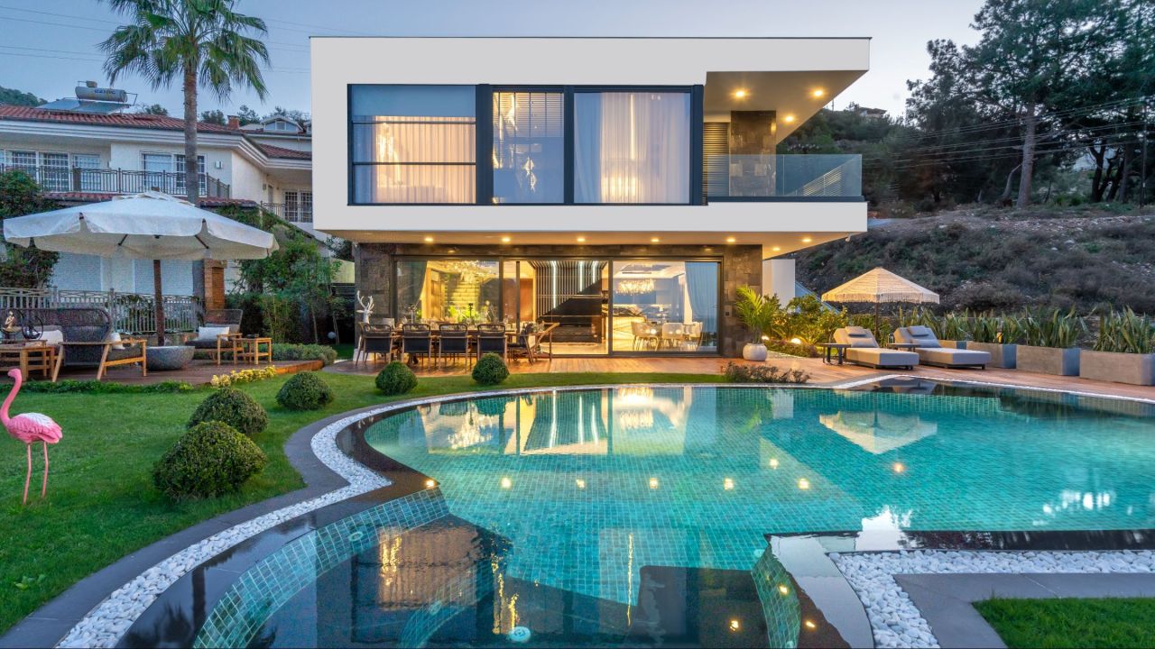 Villa in Alanya, Türkei, 297 m² - Foto 1