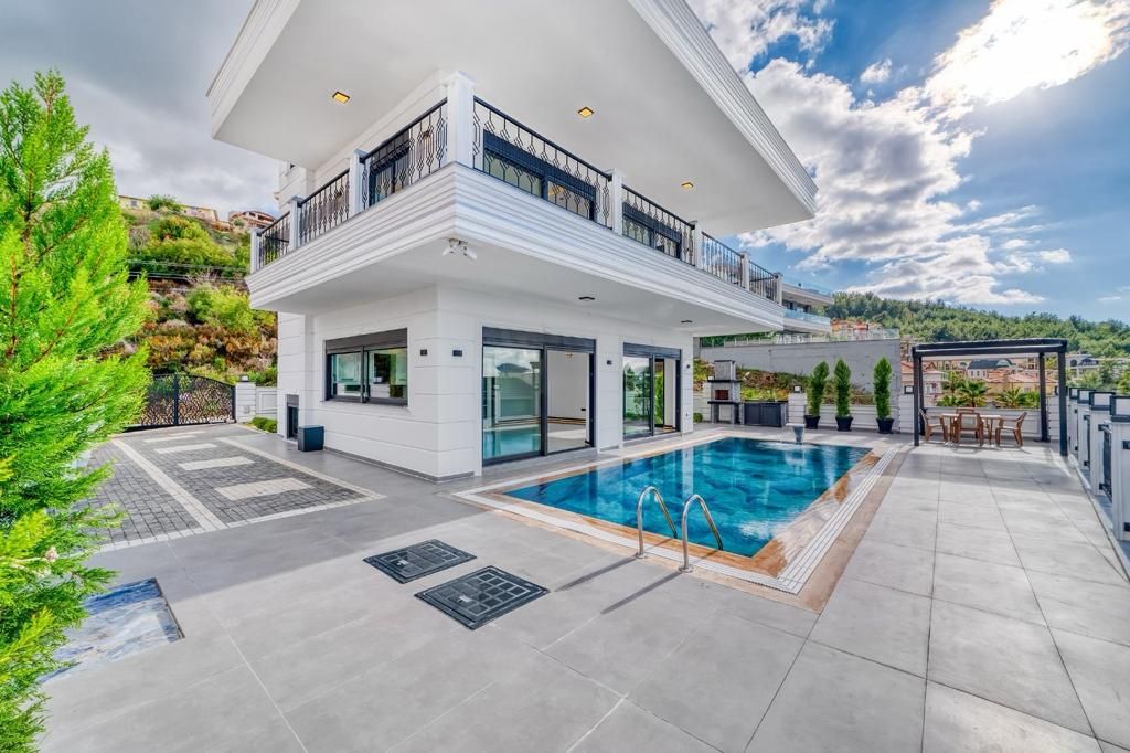 Villa in Alanya, Türkei, 300 m² - Foto 1