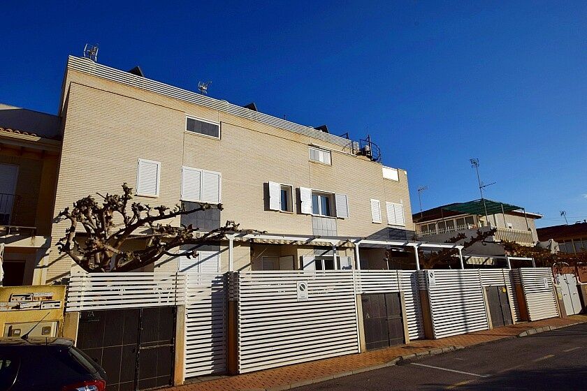 Stadthaus in Torre de la Horadada, Spanien, 160 m² - Foto 1