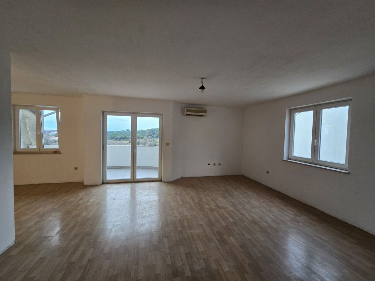 Appartement à Pula, Croatie, 98 m² - image 4