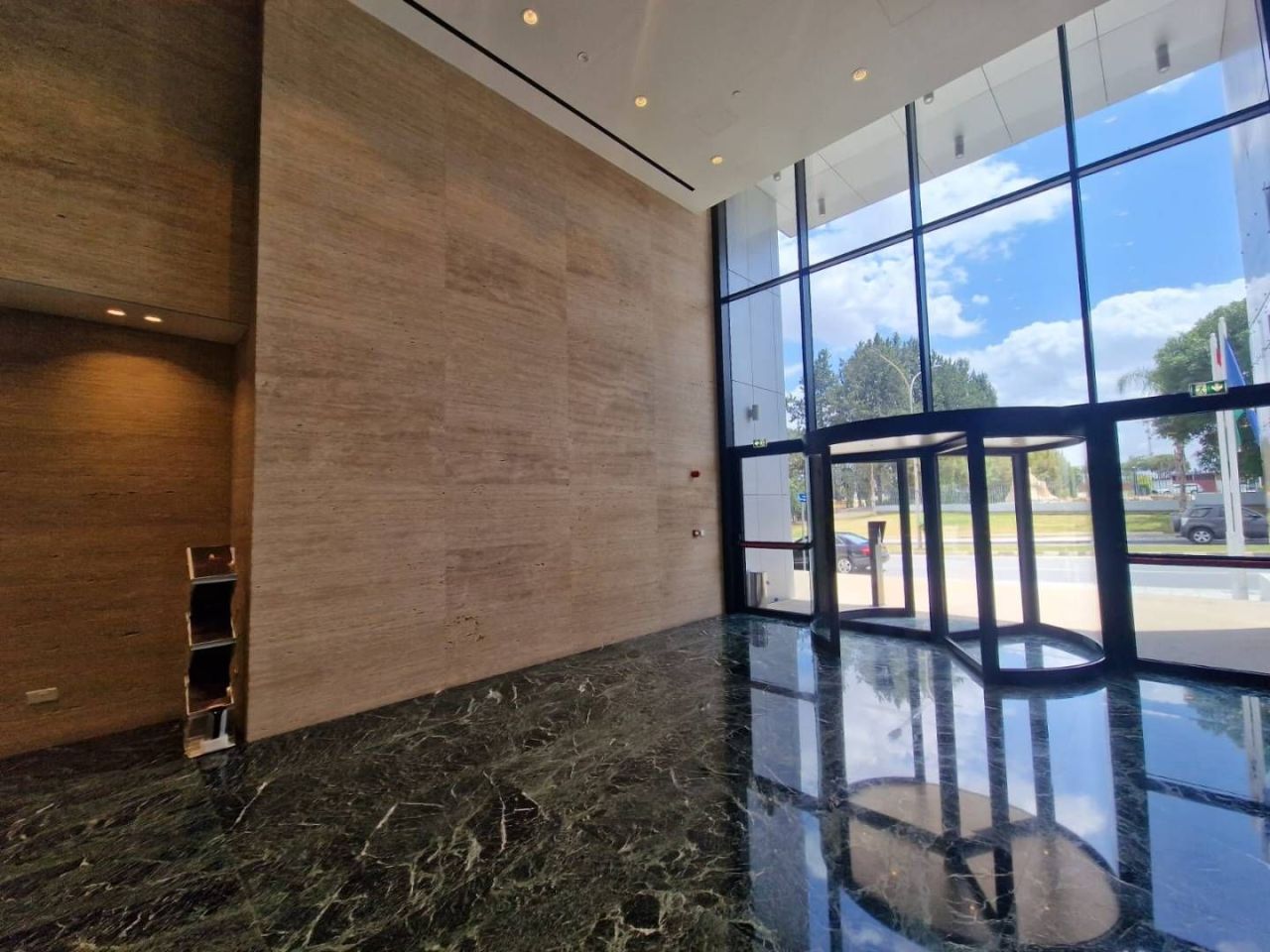 Office in Nicosia, Cyprus, 392 m² - picture 5