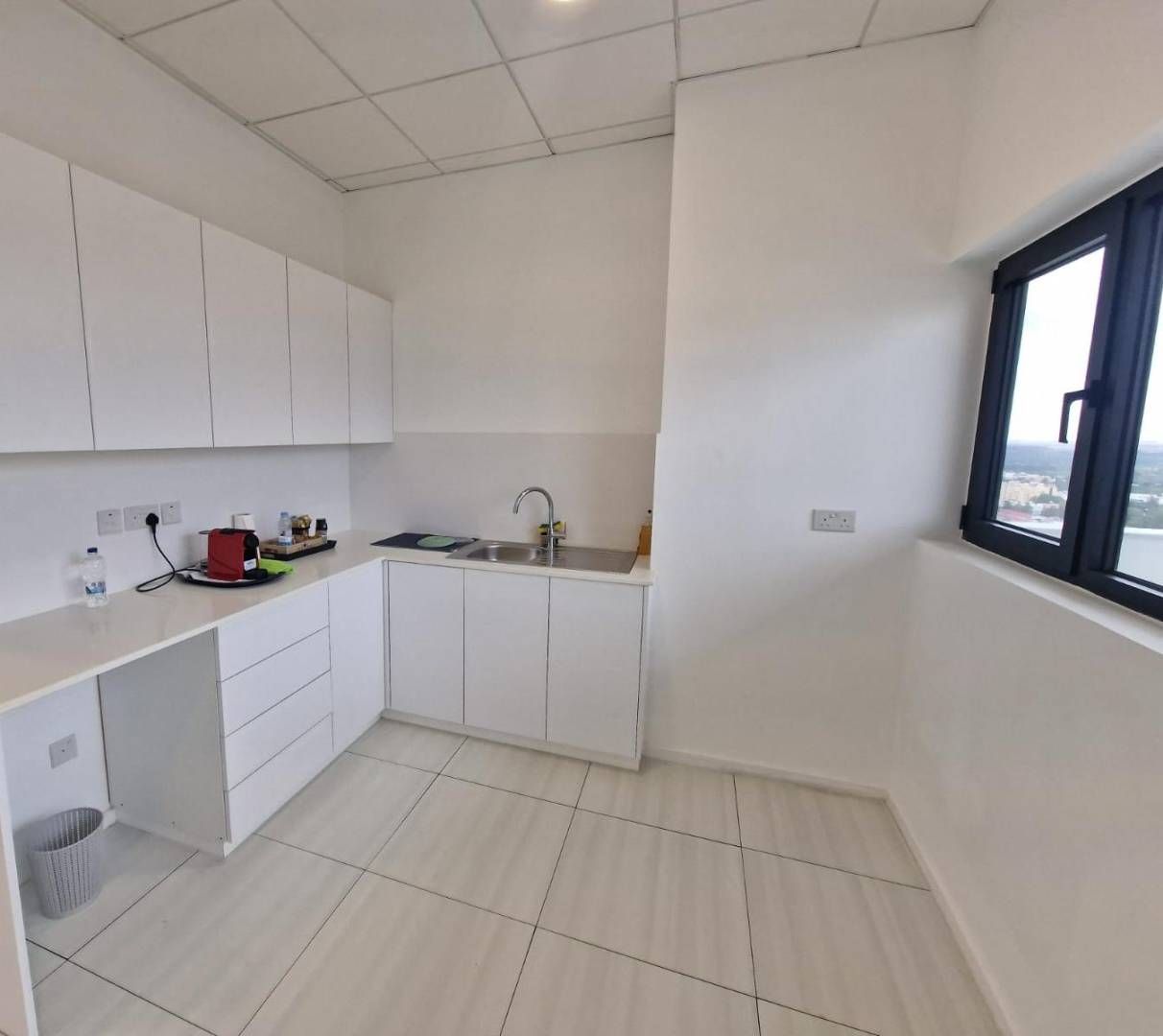 Office in Nicosia, Cyprus, 425 m² - picture 10