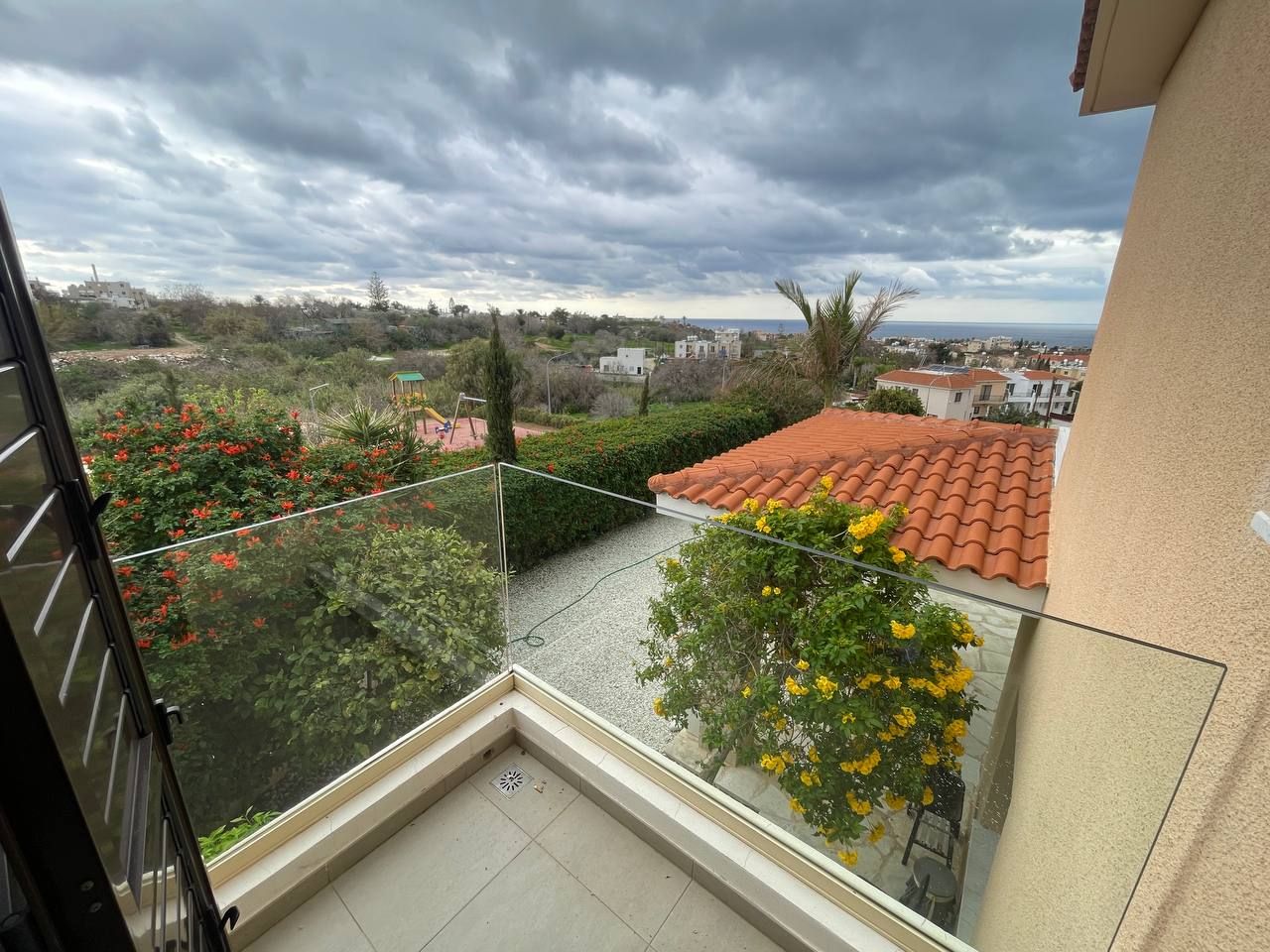 Maison dans les Chloraka, Chypre, 200 m² - image 15