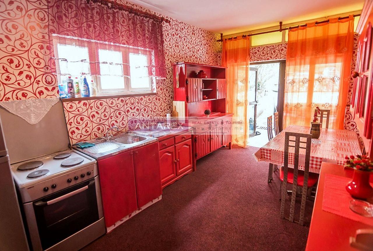 Villa a Tivat, Montenegro, 276 m² - foto 2