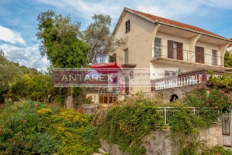 Villa in Tivat, Montenegro, 136 m² - picture 2