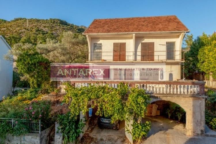 Villa in Tivat, Montenegro, 136 m² - picture 4