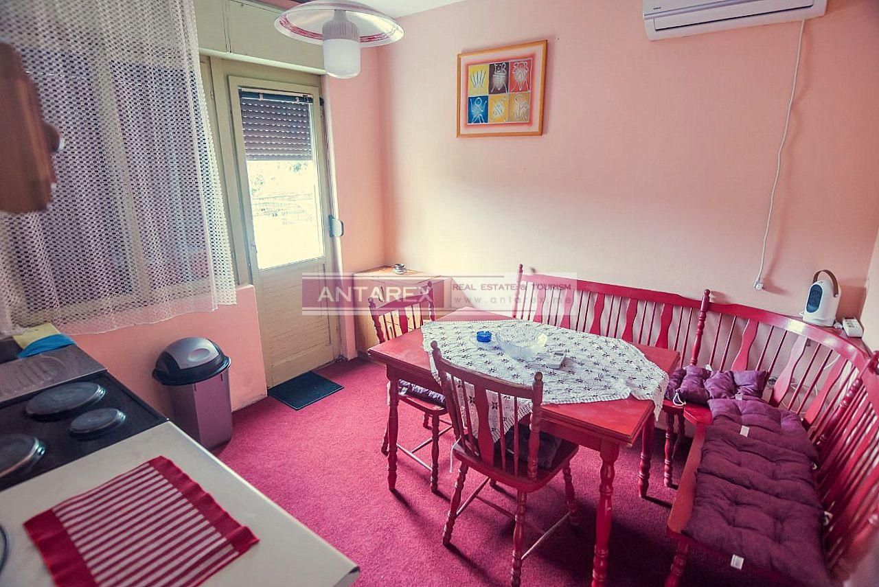 Villa a Tivat, Montenegro, 276 m² - foto 4