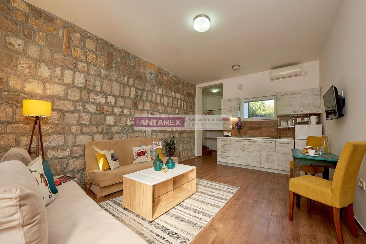 Villa en Petrovac, Montenegro, 75 m² - imagen 7