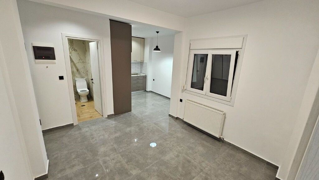 Flat in Thessaloniki, Greece, 44 m² - picture 1