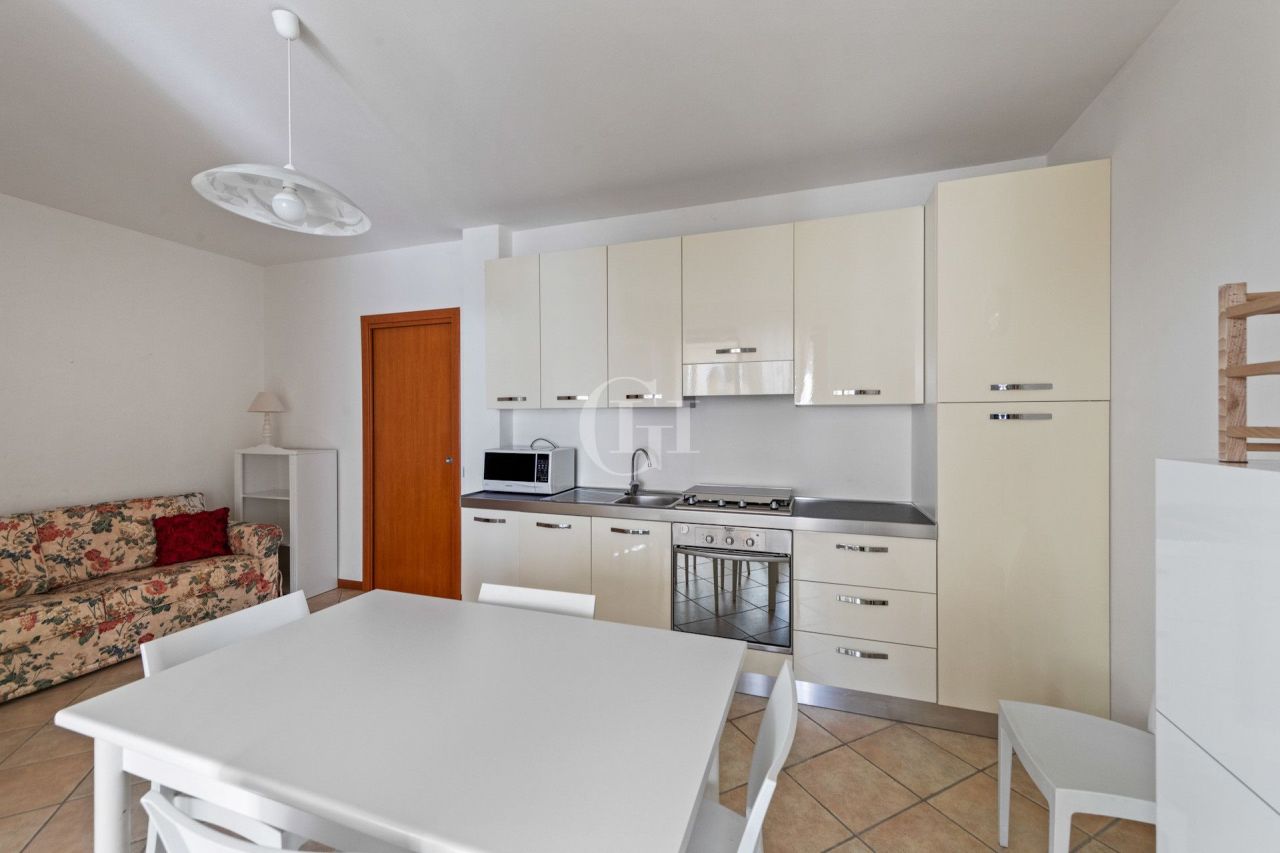 Apartamento por Lago de Garda, Italia, 72 m² - imagen 7