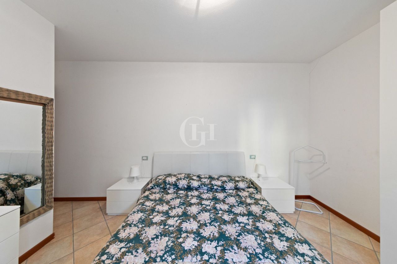 Apartamento por Lago de Garda, Italia, 72 m² - imagen 10