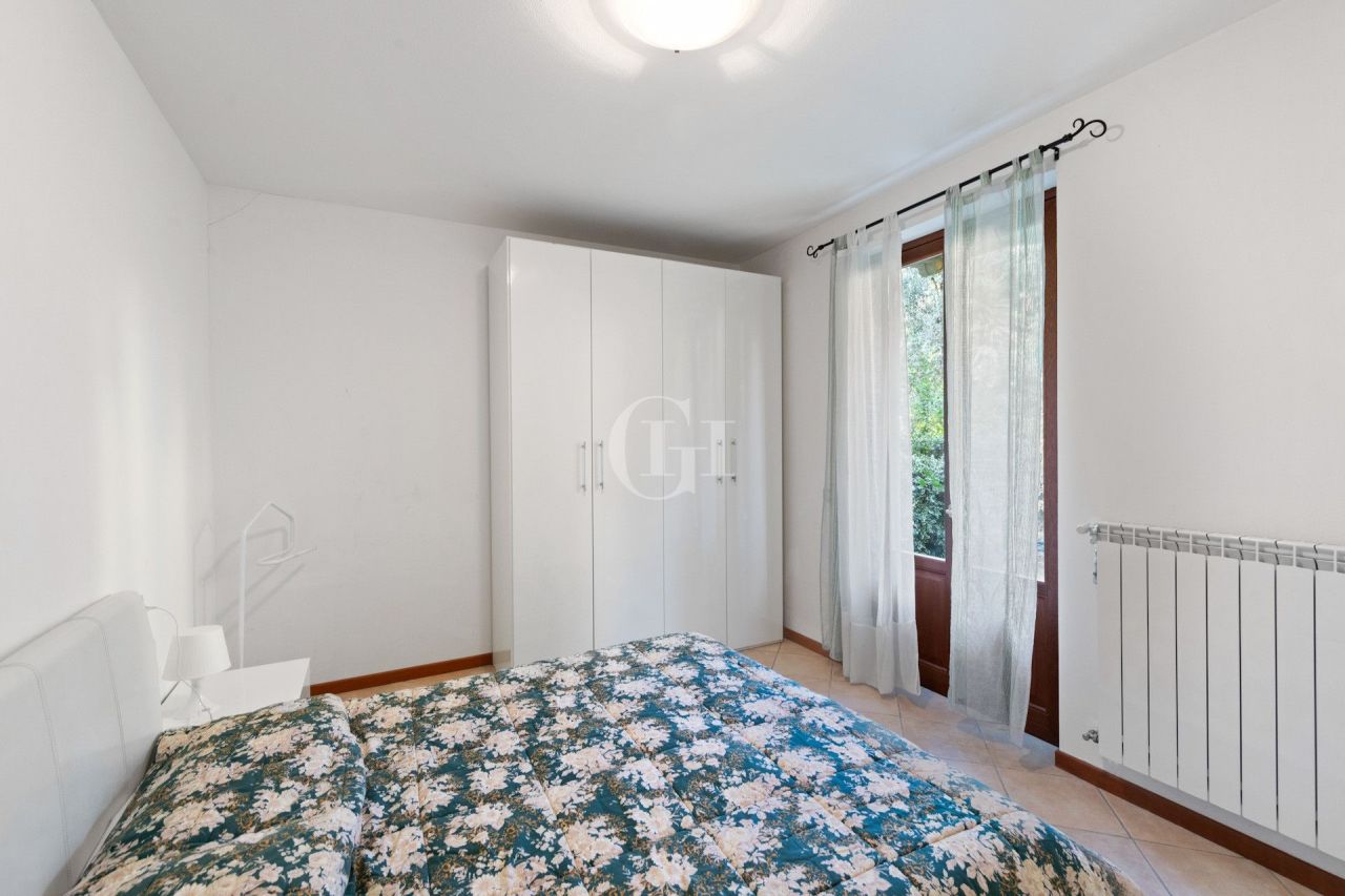 Apartamento por Lago de Garda, Italia, 72 m² - imagen 9