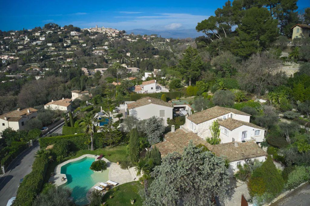 Villa in Mougins, France, 271 m² - picture 1