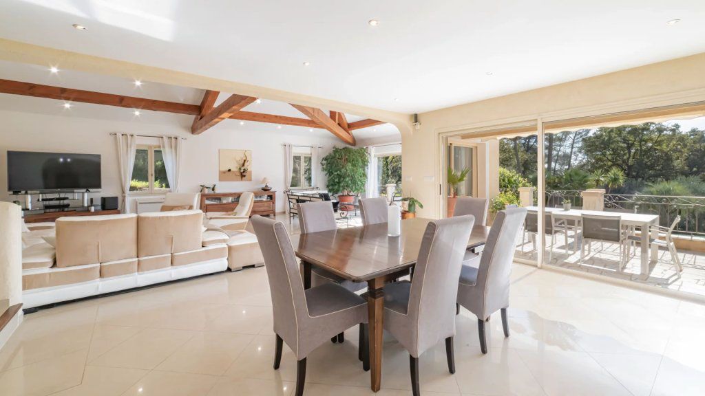 Villa à Mougins, France, 206 m² - image 4