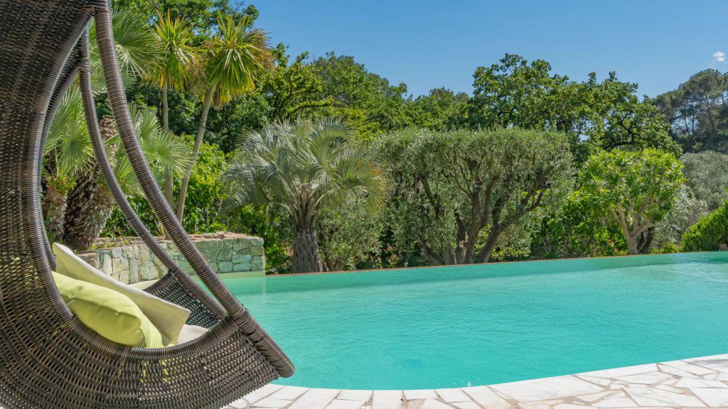 Villa à Mougins, France, 206 m² - image 3