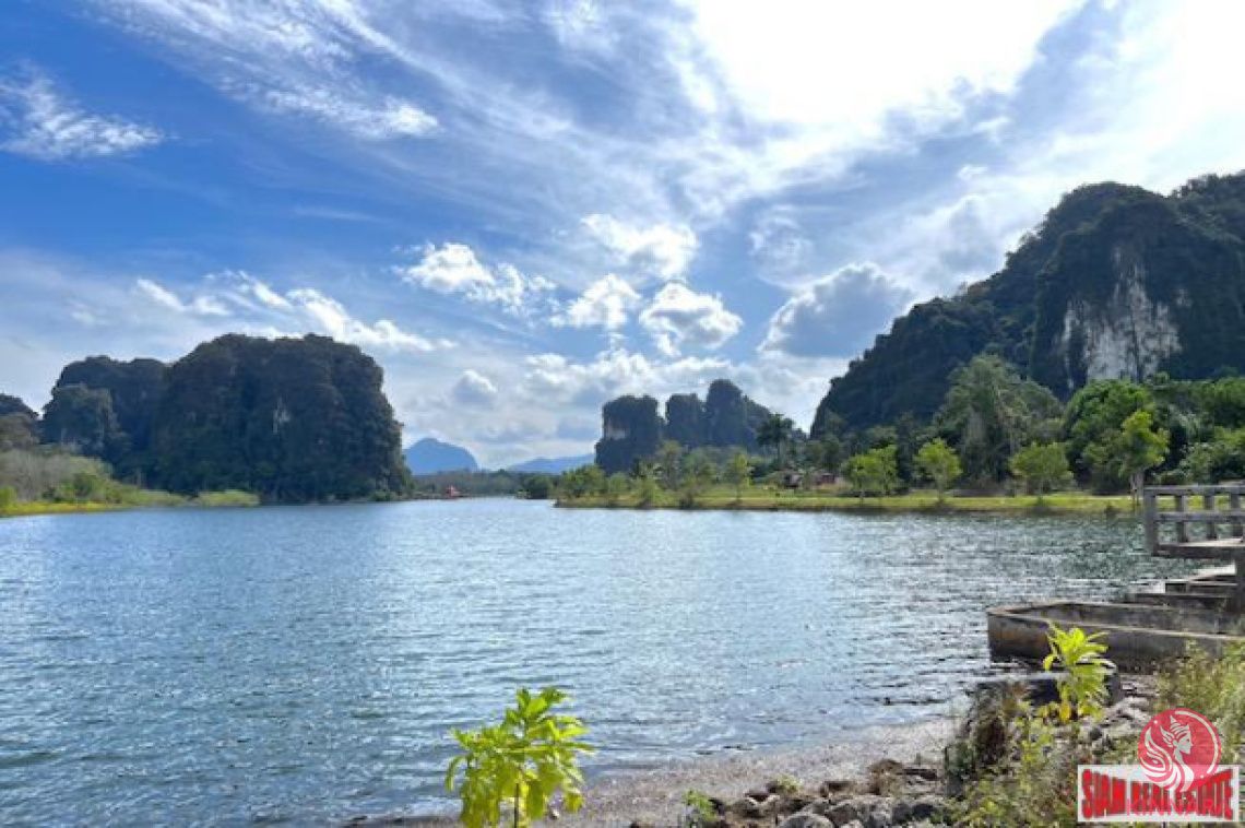 Land in Krabi, Thailand, 16 800 m² - picture 1