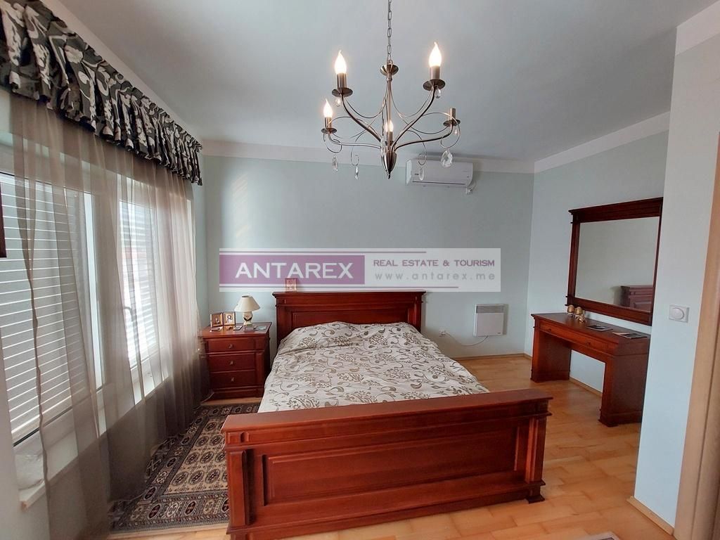 Villa en Kumbor, Montenegro, 225 m² - imagen 9