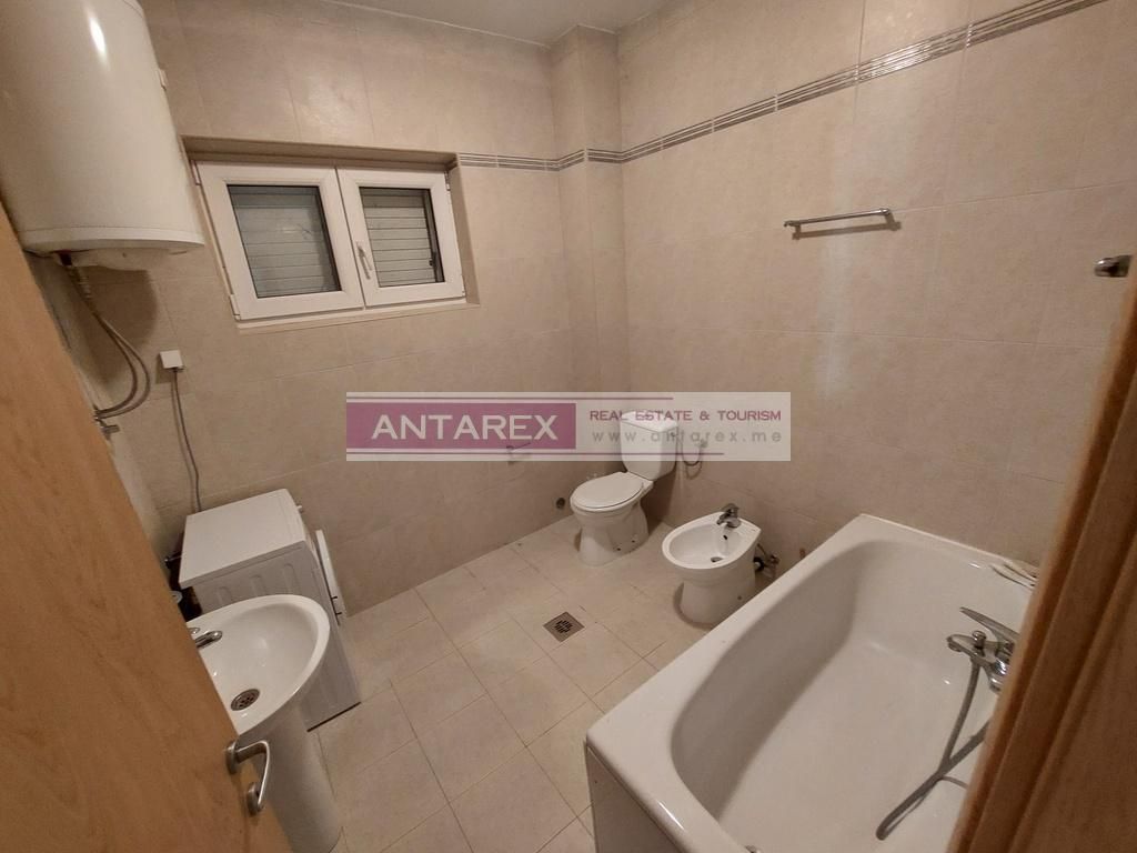 Villa en Kumbor, Montenegro, 225 m² - imagen 12