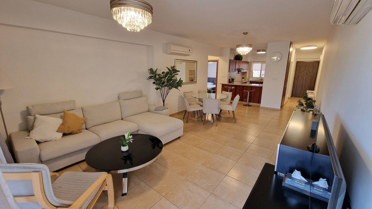 Flat in Germasogeia, Cyprus, 145 m² - picture 1