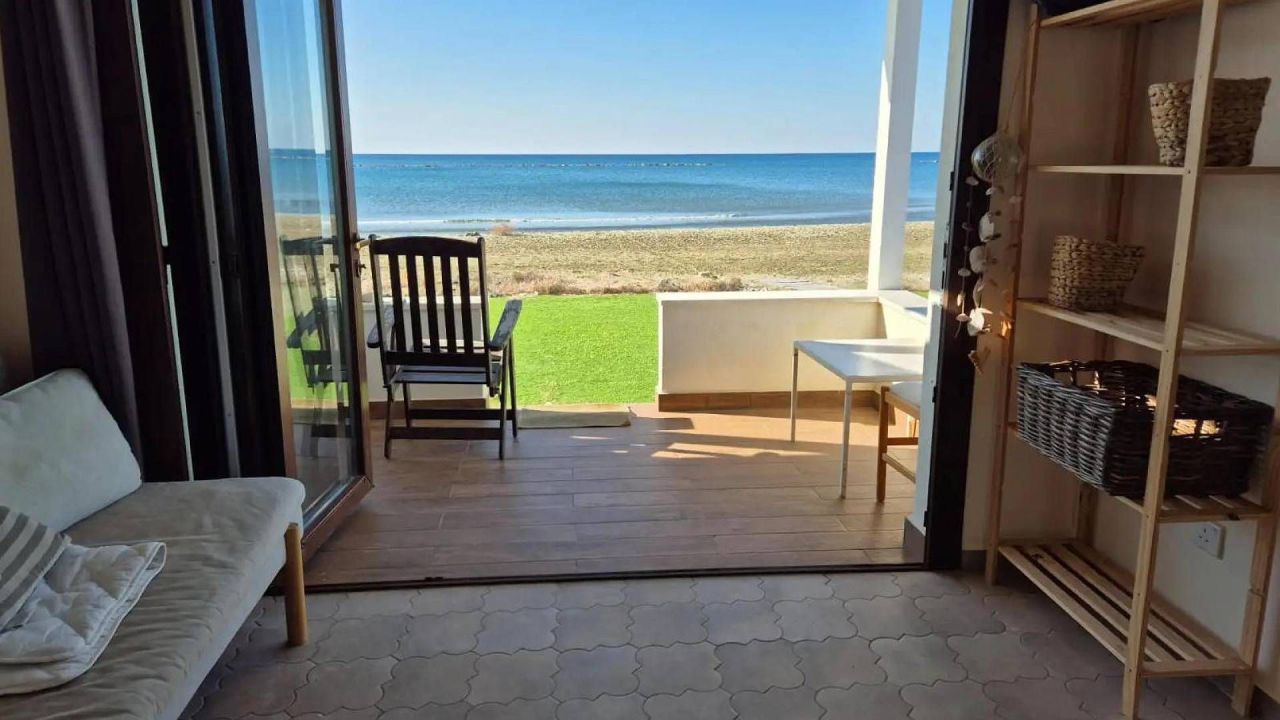 Flat in Larnaca, Cyprus, 70 m² - picture 1