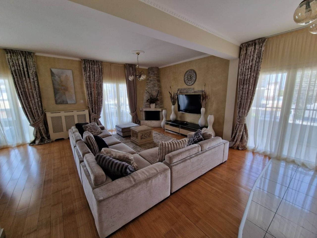 Appartement à Germasogeia, Chypre, 240 m² - image 2